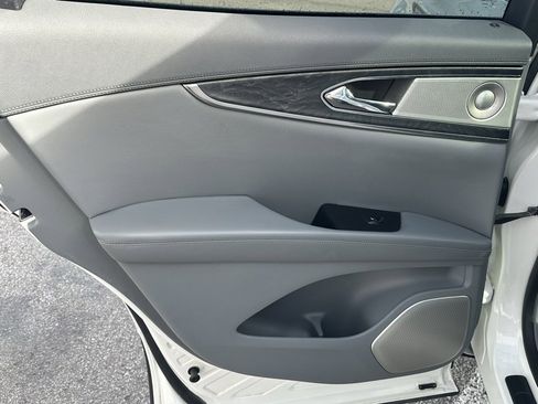 Used 2020 Lincoln Nautilus Reserve w/ Equipment Group 202A image 13