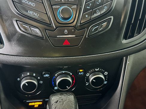 Used 2016 Ford Escape S image 22