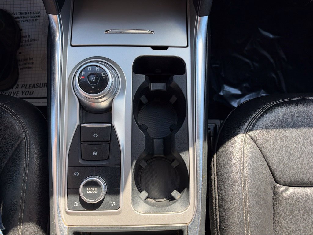 Used 2020 Ford Explorer XLT w/ Equipment Group 202A AWD/4WD image 29