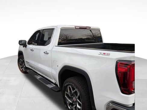 Used 2023 GMC Sierra 1500 SLT w/ SLT Premium Package image 5