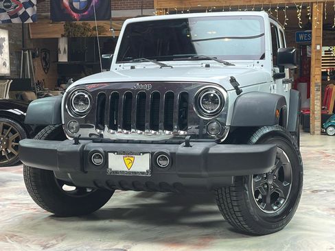Used 2015 Jeep Wrangler Unlimited Sport w/ Quick Order Package 24S AWD/4WD image 1