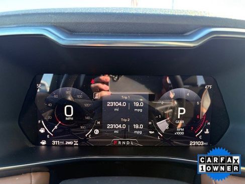 Used 2024 GMC Canyon AT4 w/ AT4 Premium Package image 5