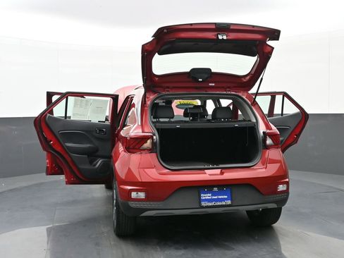 Used 2024 Hyundai Venue Limited image 54
