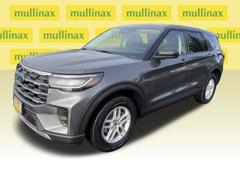 New 2026 Ford Explorer Active image 9