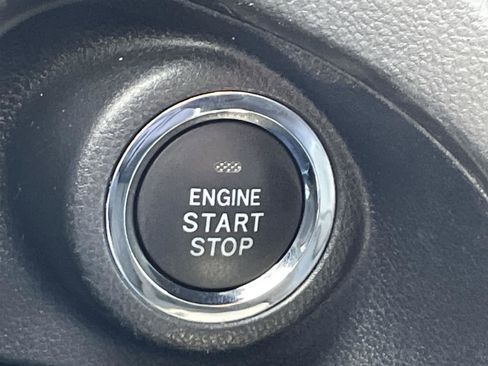 Used 2022 Subaru Forester Limited image 23