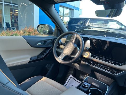 New 2026 Chevrolet Equinox ACTIV image 17