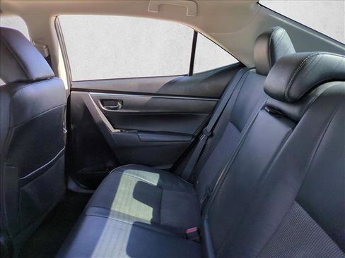 Used 2015 Toyota Corolla S image 17