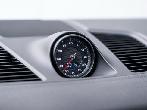 Used 2021 Porsche Cayenne Coupe image 24