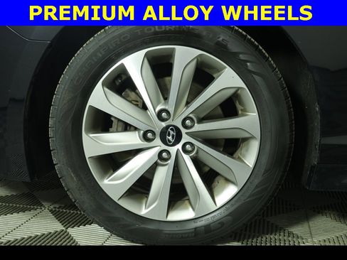 Used 2017 Hyundai Sonata Sport w/ Value Edition Package 02 image 7