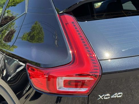 Certified 2026 Volvo XC40 B5 Plus w/ Protection Package Premier AWD/4WD image 11