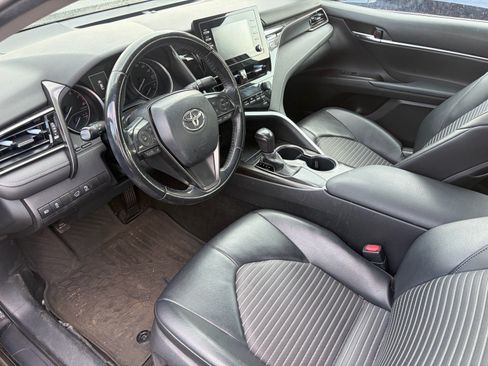 Used 2021 Toyota Camry SE FWD image 8