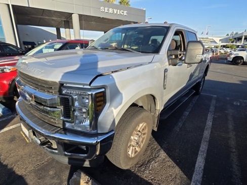 Used 2018 Ford F250 XLT w/ XLT Value Package image 1