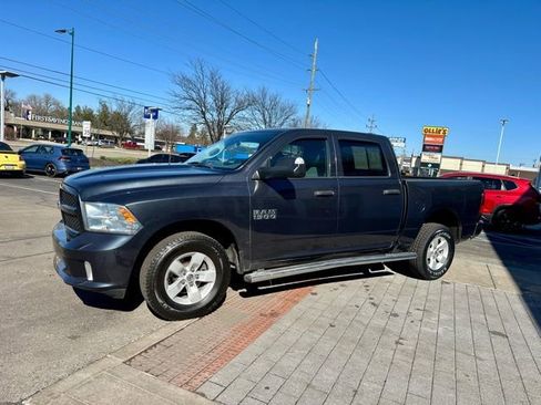 Used 2018 RAM 1500 Express image 3