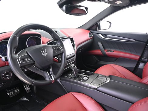 Used 2019 Maserati Ghibli S Q4 image 28