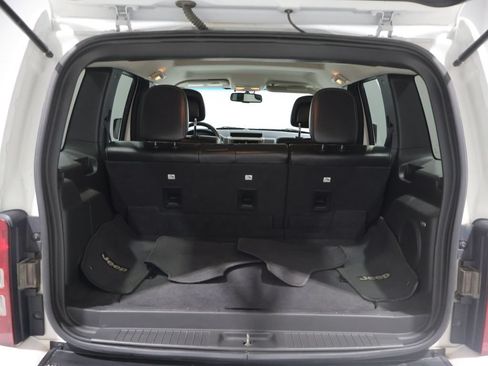 Used 2012 Jeep Liberty Limited Jet w/ Trailer Tow Class III Group AWD/4WD image 4