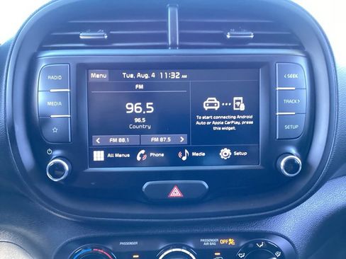 Used 2024 Kia Soul LX w/ Option Group 015 FWD image 20