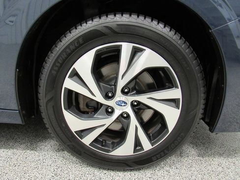 Used 2025 Subaru Legacy AWD/4WD image 13