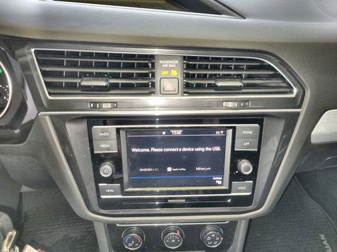 Used 2021 Volkswagen Tiguan S image 18