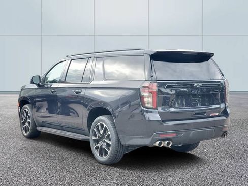 Used 2023 Chevrolet Suburban RST w/ Sport Performance Package AWD/4WD image 6