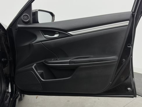 Used 2021 Honda Civic Sport image 31