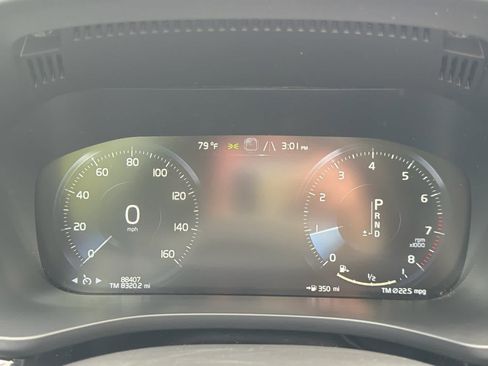 Used 2019 Volvo XC60 T6 Momentum image 34