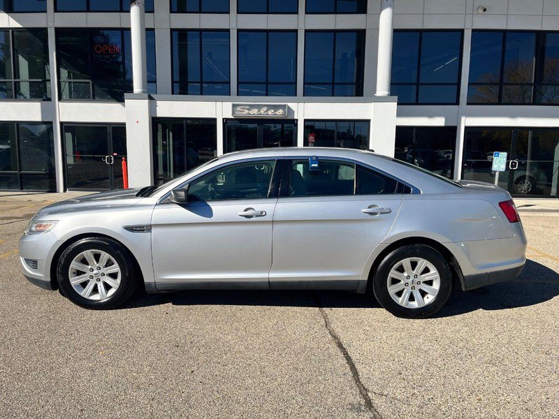 Used 2011 Ford Taurus SE FWD image 8