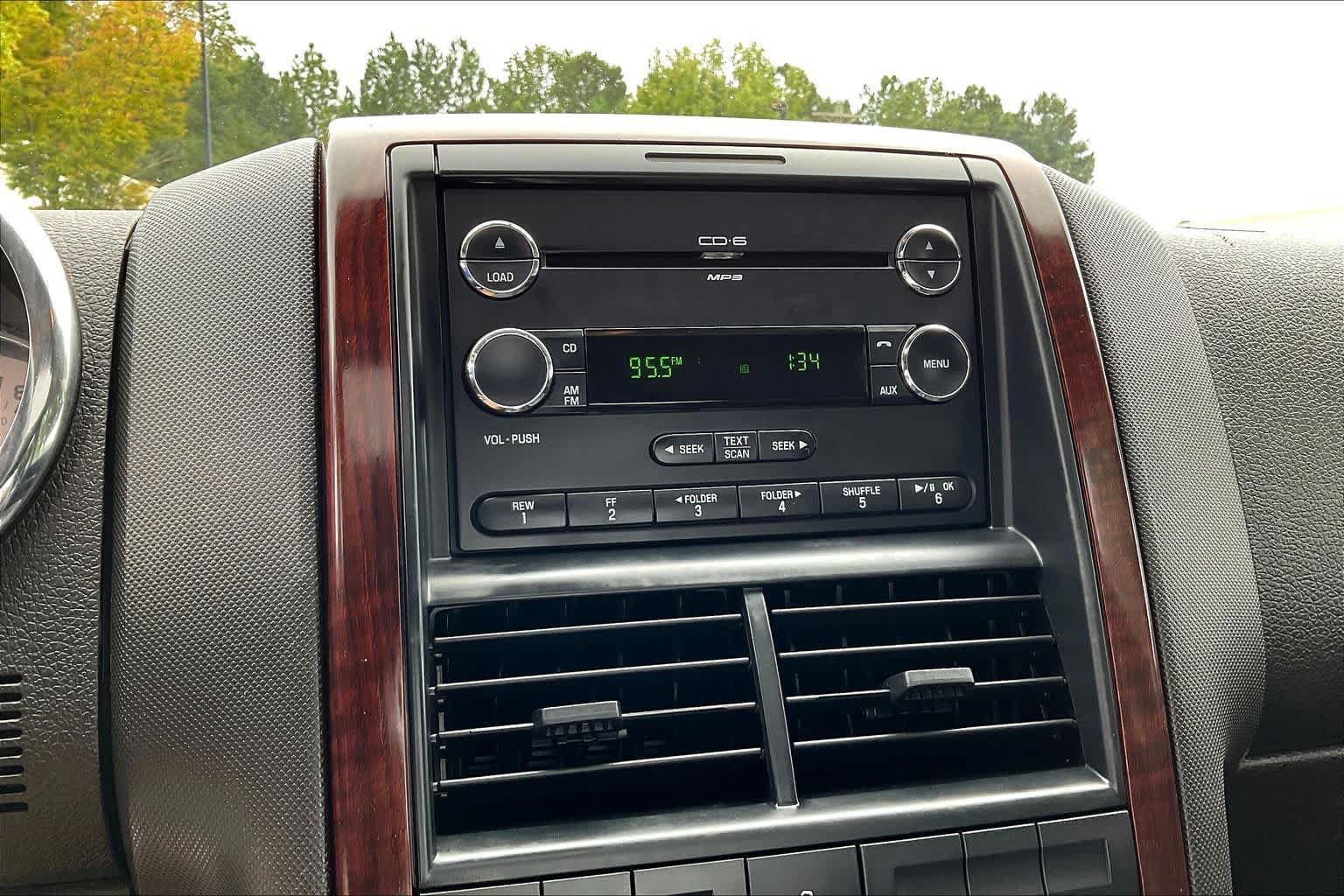 Used 2009 Ford Explorer Limited RWD image 29