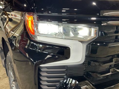 Used 2024 Chevrolet Silverado 1500 RST AWD/4WD image 25