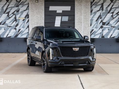 Used 2025 Cadillac Escalade Sport Platinum w/ LPO, Floor Liner Package image 1