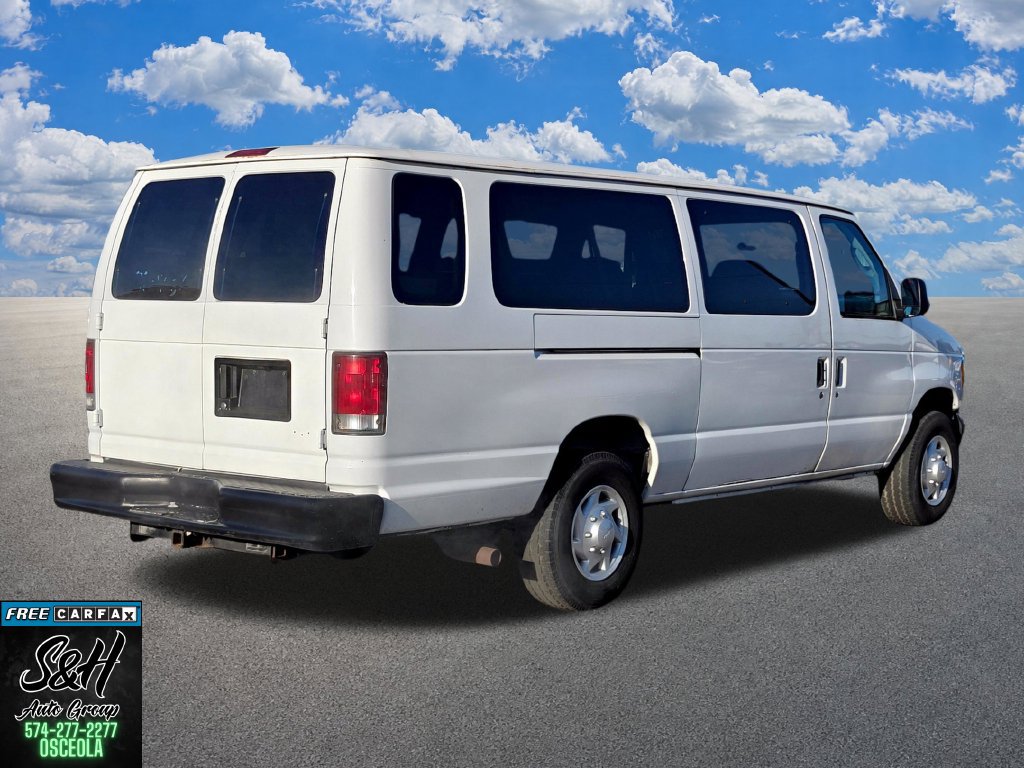 Used 2003 Ford E-350 and Econoline 350 Club Wagon RWD image 13