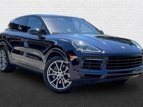 Used 2022 Porsche Cayenne AWD/4WD image 3