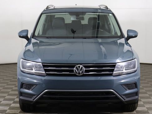 Used 2019 Volkswagen Tiguan SE w/ Panoramic Sunroof Package image 11