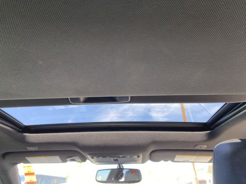 Used 2018 INFINITI Q60 3.0t Luxe image 24