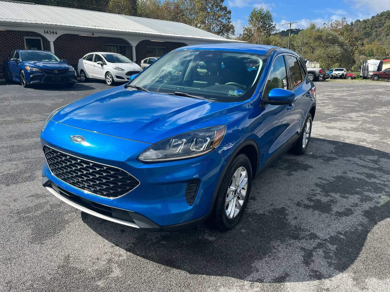 Used 2021 Ford Escape SE AWD/4WD image 1