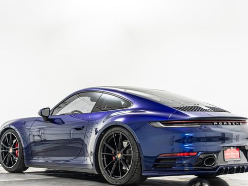 Used 2022 Porsche 911 Carrera RWD image 38