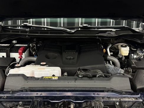 Used 2026 Toyota Tundra Limited AWD/4WD image 19