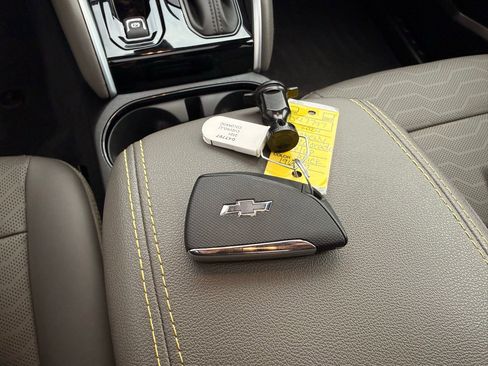 Used 2024 Chevrolet Colorado ZR2 w/ ZR2 Convenience Package III image 56