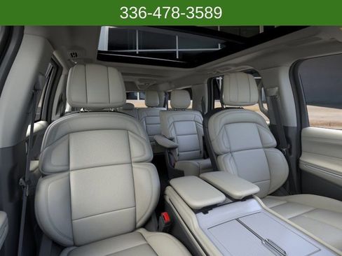 New 2026 Lincoln Navigator L Reserve w/ Jet Appearance Package AWD/4WD image 10