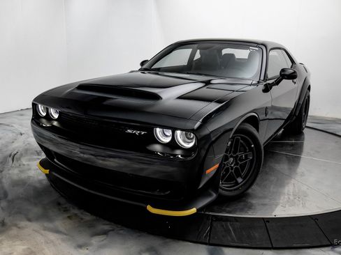 Used 2023 Dodge Challenger SRT Hellcat Redeye image 5