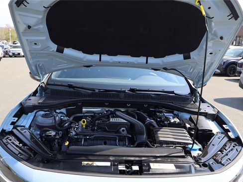 Used 2025 Volkswagen Jetta Sport FWD image 10