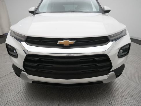 Used 2021 Chevrolet TrailBlazer LT w/ Convenience Package image 21