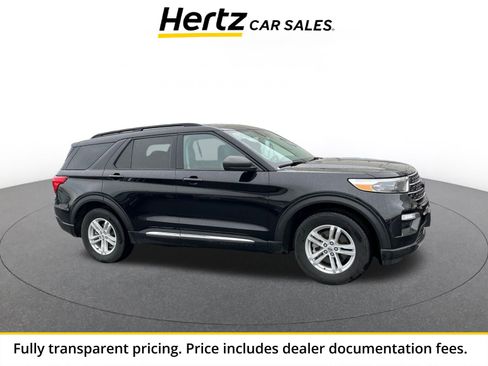 Used 2024 Ford Explorer XLT w/ Equipment Group 202A RWD image 1