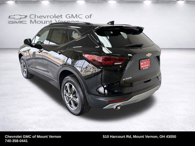 Used 2025 Chevrolet Blazer LT w/ Convenience Package FWD image 8