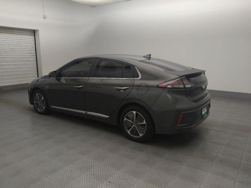 Used 2020 Hyundai Ioniq Limited FWD image 3
