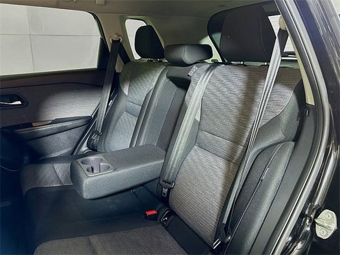 Used 2023 Nissan Rogue SV image 20