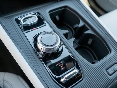 New 2026 Jeep Cherokee Limited AWD/4WD image 26