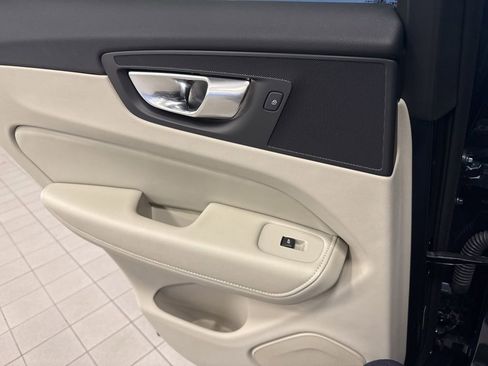 New 2025 Volvo XC60 B5 Plus w/ Protection Package Premier image 18