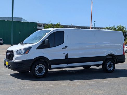 Used 2023 Ford Transit 250 Low Roof RWD image 3