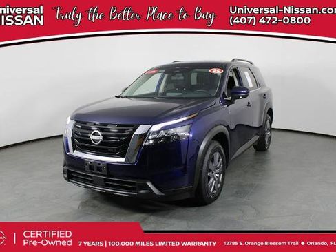 Certified 2025 Nissan Pathfinder SV FWD image 1