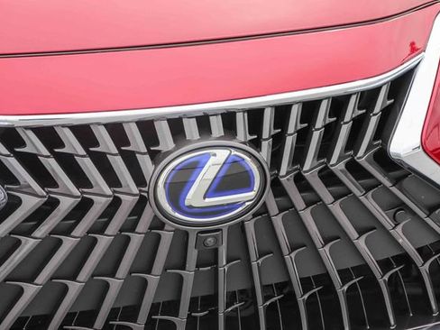 Used 2022 Lexus ES 300h w/ Accessory Package FWD image 13